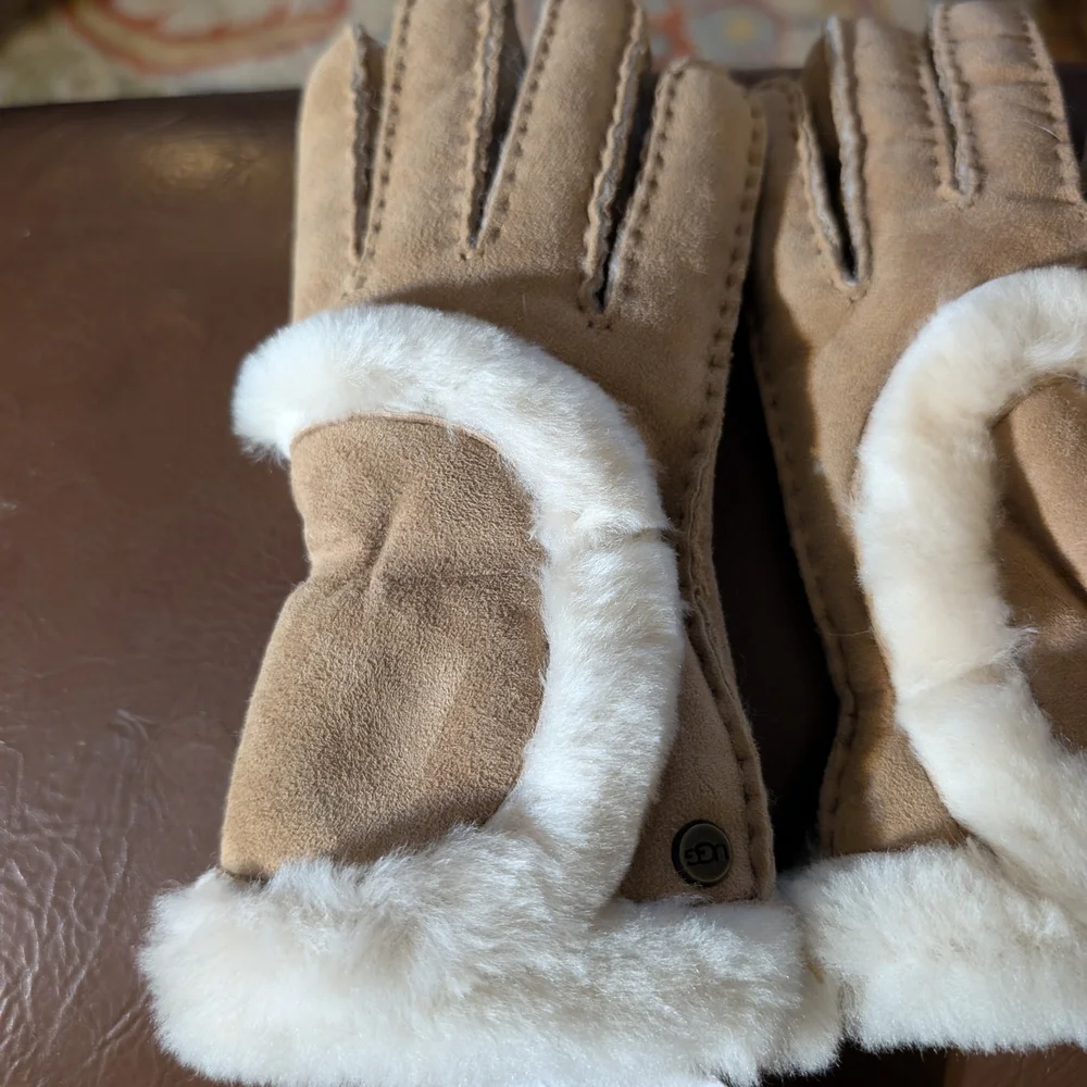 UGG Chestnut Shearling Trim Suede Gloves